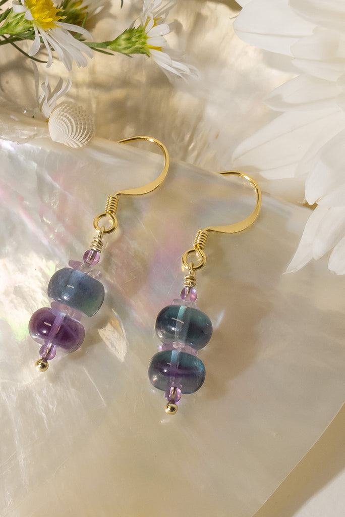 A delicate mix of purple and green our Earrings Fluorite Shades of Orchid are inspired by the colours of this beautiful flower.