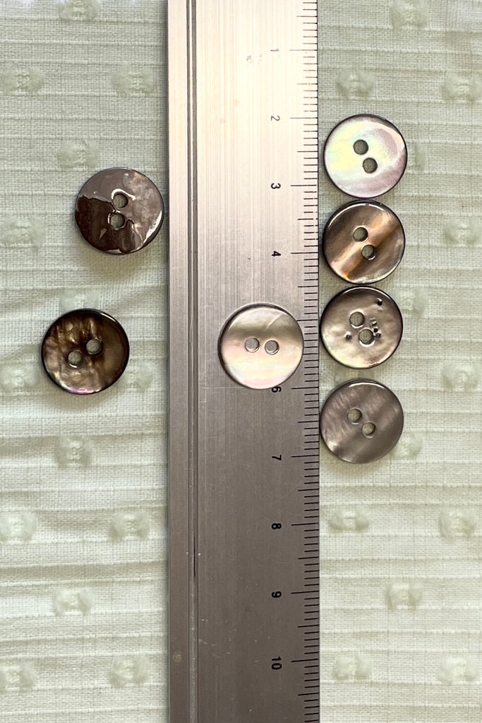 Buttons Silvery Grey Mother of Pearl Shell Small