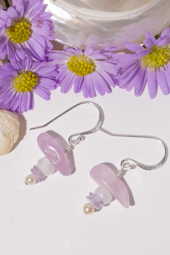 With a beautiful silky shimmer and the shade softest orchid our Kunzite &amp; Moonstone Drifts Earrings are a pastel dream.&nbsp;