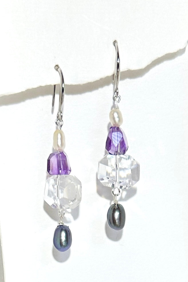 The Histoire earrings are designed using an assortment of new, old and repurposed stones, each stone has a story to tell and together they are a powerful link to what was, and to what is to come.&nbsp;

Softly rounded Carnelian bead.
Citrine nugget bead and a tiny pearl.
Drop style earrings statement earrings.
