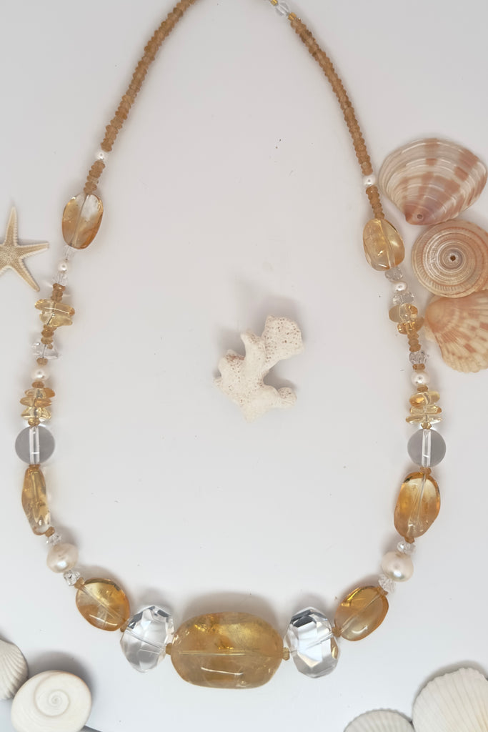 Stones are Citrine, Herkimer Diamonds, Rock Crystal, Pearls.