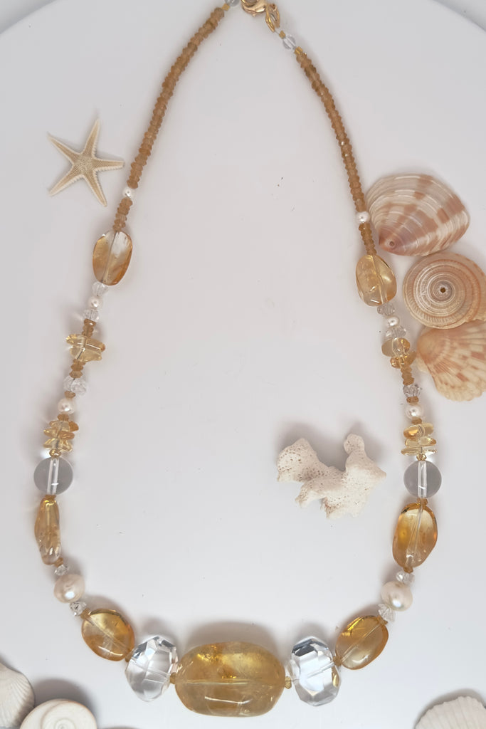 Stones are Citrine, Herkimer Diamonds, Rock Crystal, Pearls.