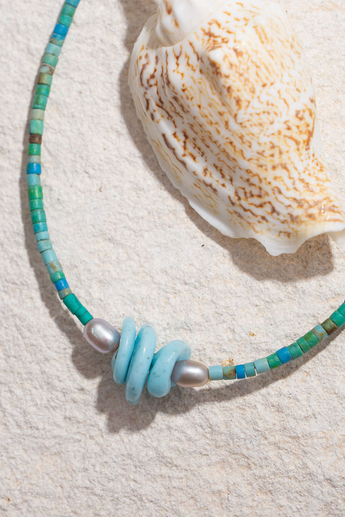 The Necklace Cay Island Moon and Stars is from the Cay range of jewellery which was designed after visiting The Bahamas, the clear blue seas, white sand and vibrant colours of the houses inspired these gorgeous pieces.
