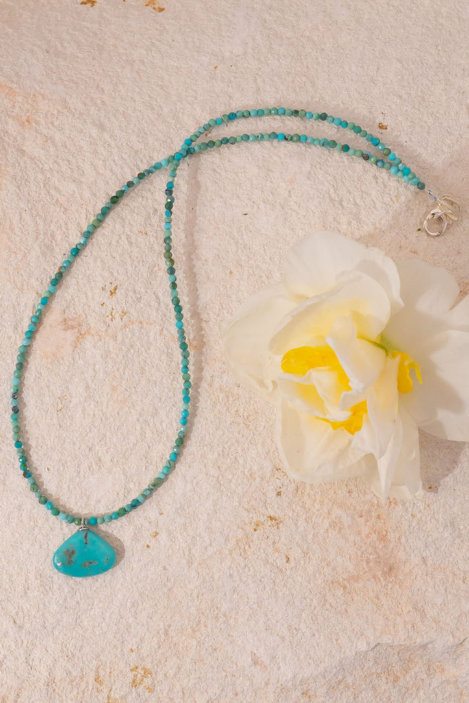 Beautiful & bright this gorgeous natural turquoise necklace is the perfect pop of colour.