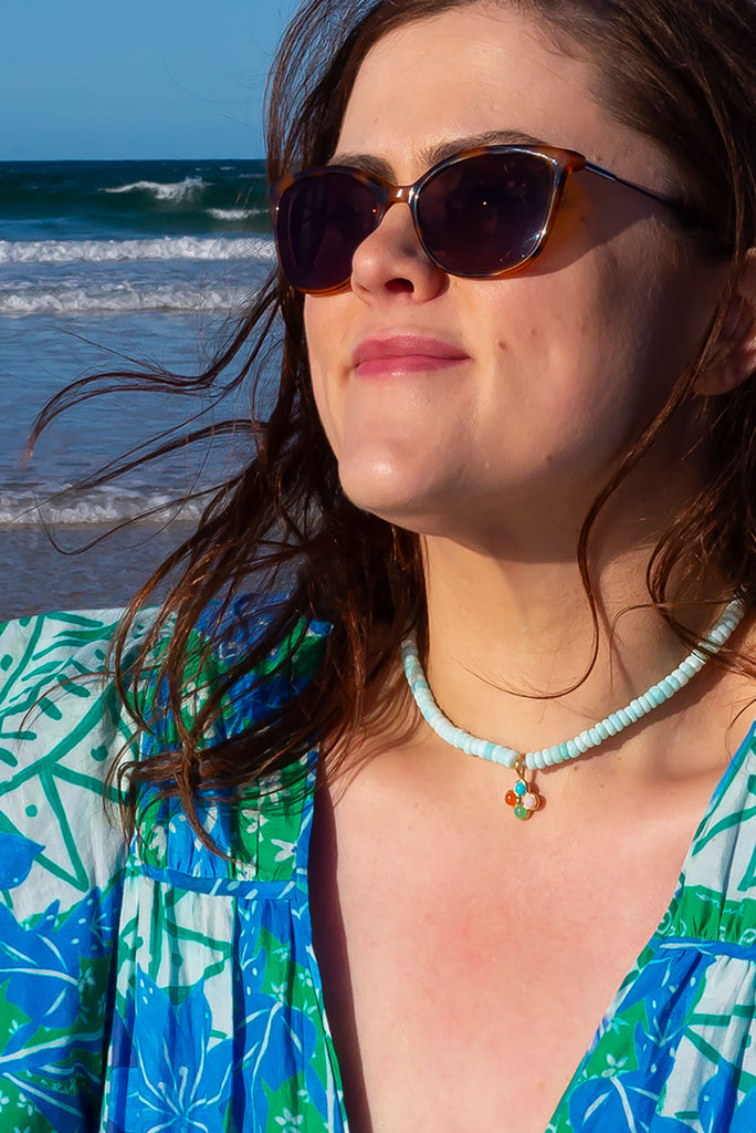 Featuring 4 stones that represent the 4 earth elements this beautiful has a beautiful calm feel.