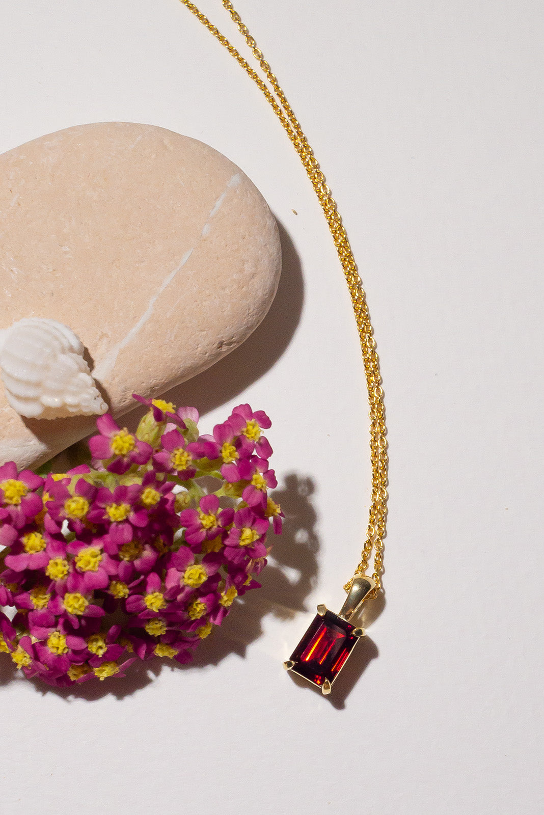 Garnet gold necklace hotsell