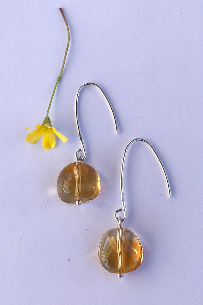 a simple and beautiful design, these gorgeous Citrine gemstones are like a little drop of sunshine and they tremble prettily when they are worn.  