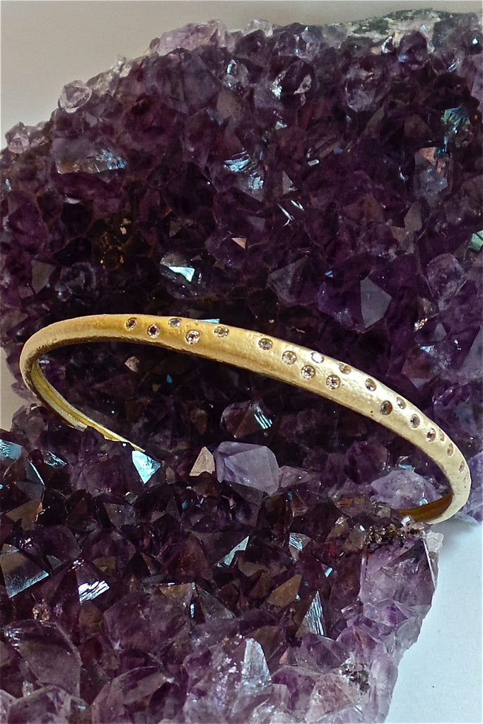 Bangle Chocca Starry Night with white Topaz Gemstones, luna style gem