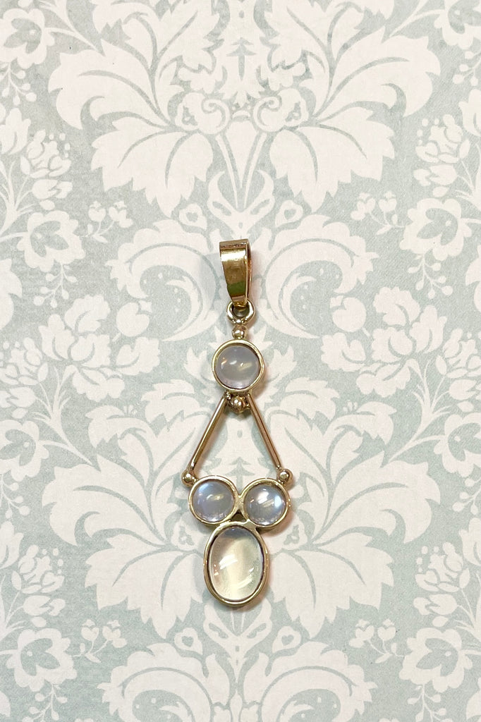 unusual Vintage pendant has four Mexican Opal cabachons set in 9ct gold.  This pendant has been handmade 