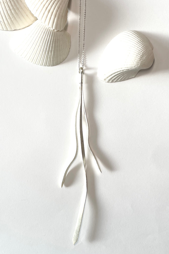 A great minimal silver pendant,
