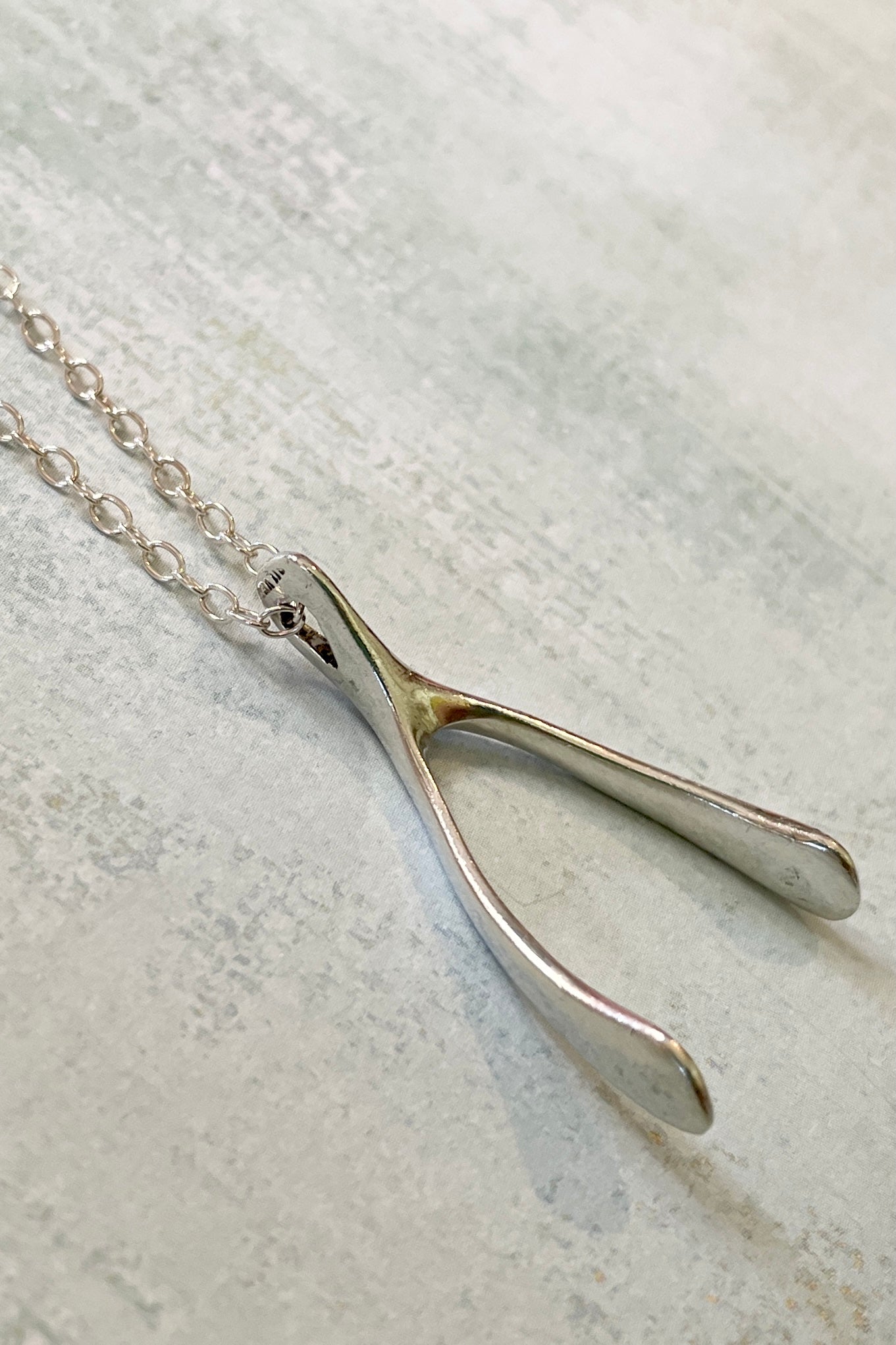 Double Bar Wishbone Necklace – Charmed Aroma