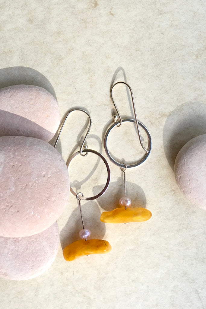 Earrings Samara Amber and Silver 3 is a handmade earrings featuring 5 cm in length, flat Amber Bead, tint river pearl, 925 Silver fitting.