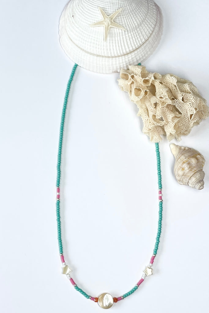 The Necklace Cay Island Red is from the Cay range of jewellery which was designed after visiting The Bahamas, the clear blue seas, white sand and vibrant colours of the houses inspired these gorgeous pieces.