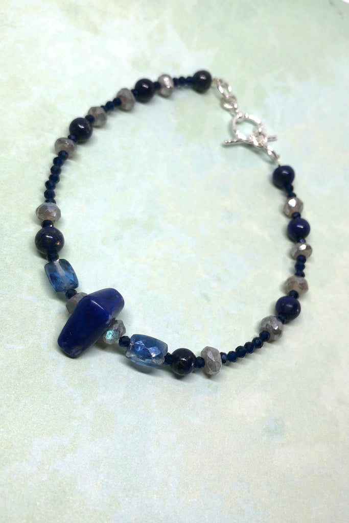 Lapis Lazuli and blue Iolite in such a pretty bracelet style. DETAILS: