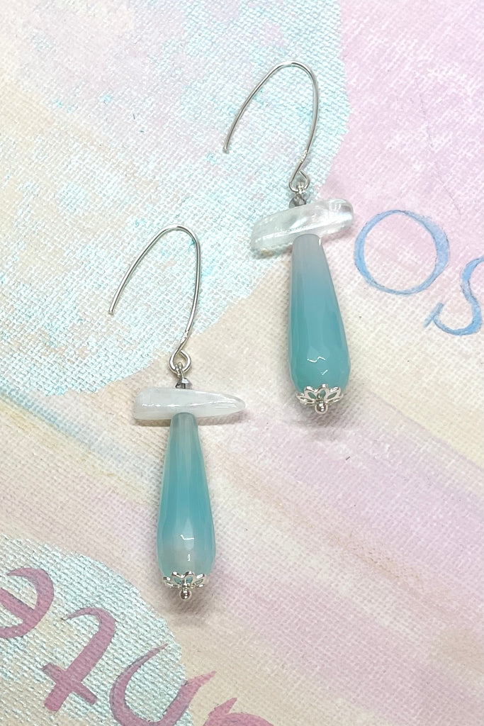 The Earrings Rock Droplet Sea Blue are beautiful teardrop raw stones that look like they were just picked from the ocean floor