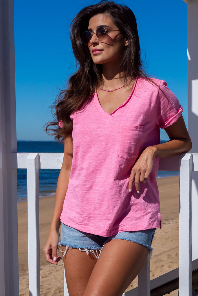 Lazy Sunday's are for Netflix, no makeup and naps in the oh so comfortable Aurora T Perfect Pink. Kick back and chill out on the couch in this soft and breathable design for maximum relaxation.