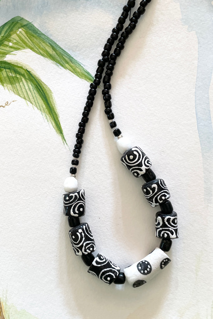 This necklace is from our exclusive range of jewellery highlighting the beautiful African recycled glass beads. The glass itself is derived from a variety of recycled sources including old beverage and medicine bottles.