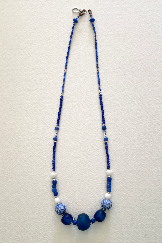 This necklace is from our exclusive range of jewellery highlighting the beautiful African recycled glass beads