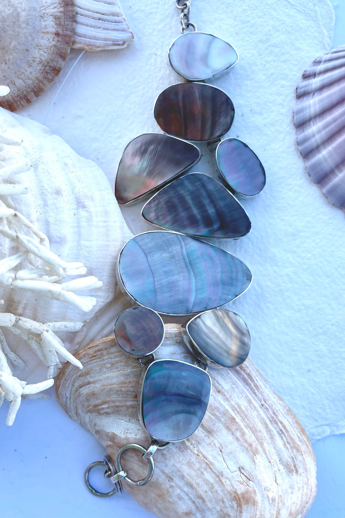 A lovely smoky silvery grey shaded mother of pearl bracelet